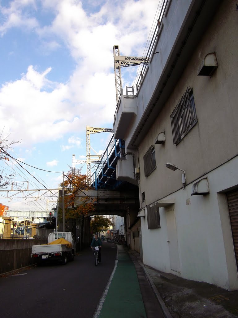 Tokyo Metro Hibiya Line underpass / 日比谷線高架下 by Kangoo_