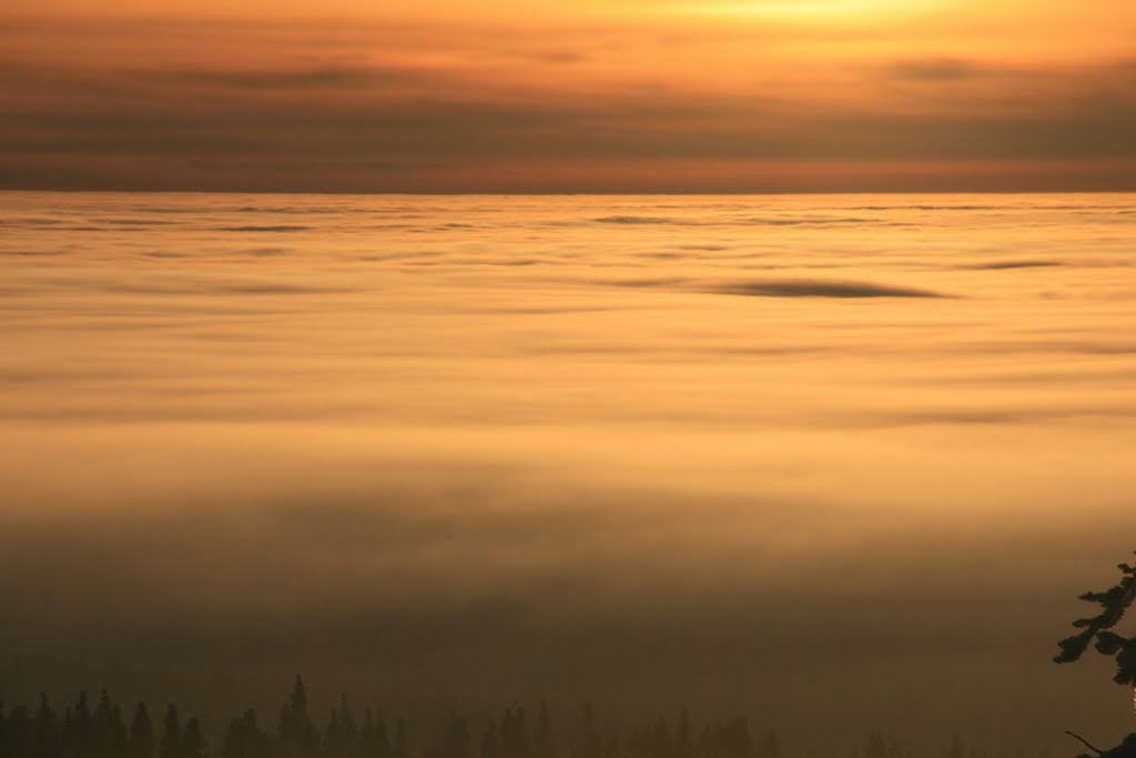 Sunset in Oberwiesenthal by joernheinrichs