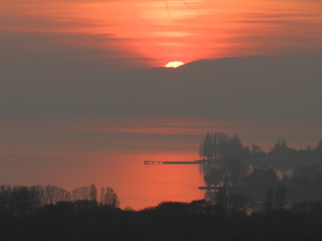 Couché de soleil sur le lac Léman (Lausanne) by general's photographs