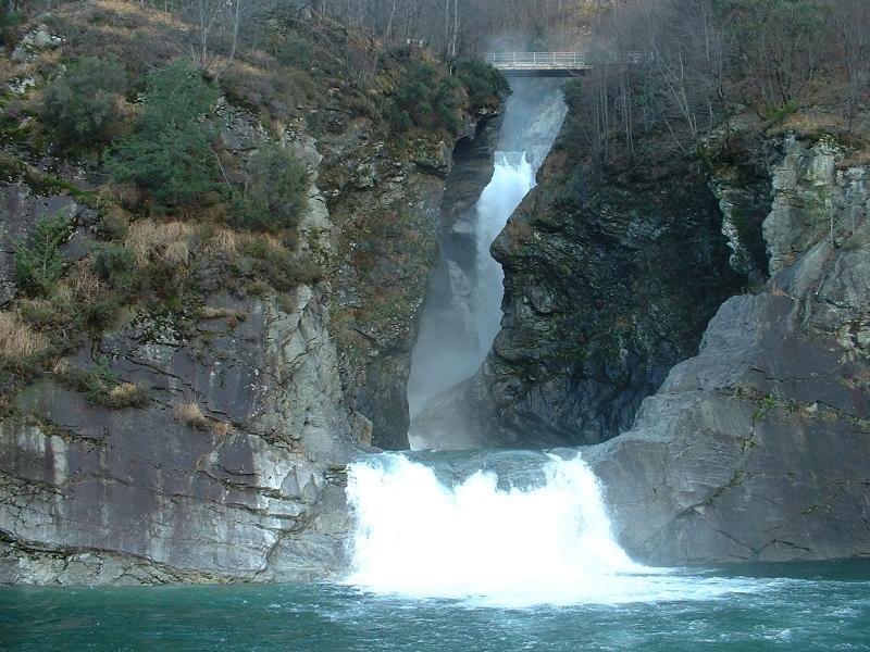 Cascata della Boggia by Maurizio Cottarelli