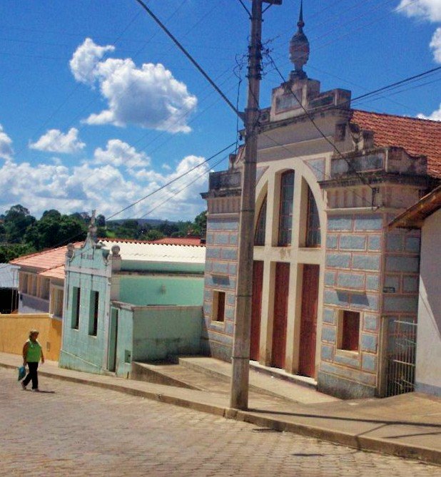 .. Avenida Inconfidência - Teatro, Sede Musical e Escola Estadual .. by André Saliya - Ritáp…