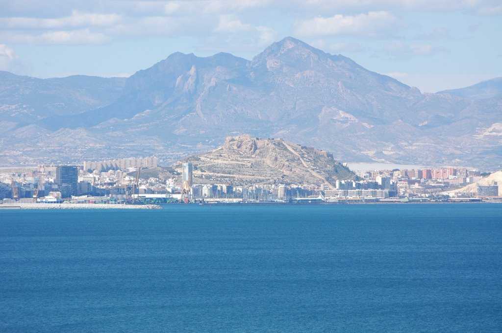 Alicante desde los Arenales by G.SILVA