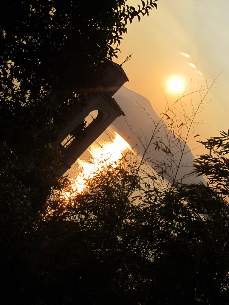 Tramonto sul lago - sunset on the lake by © Marina