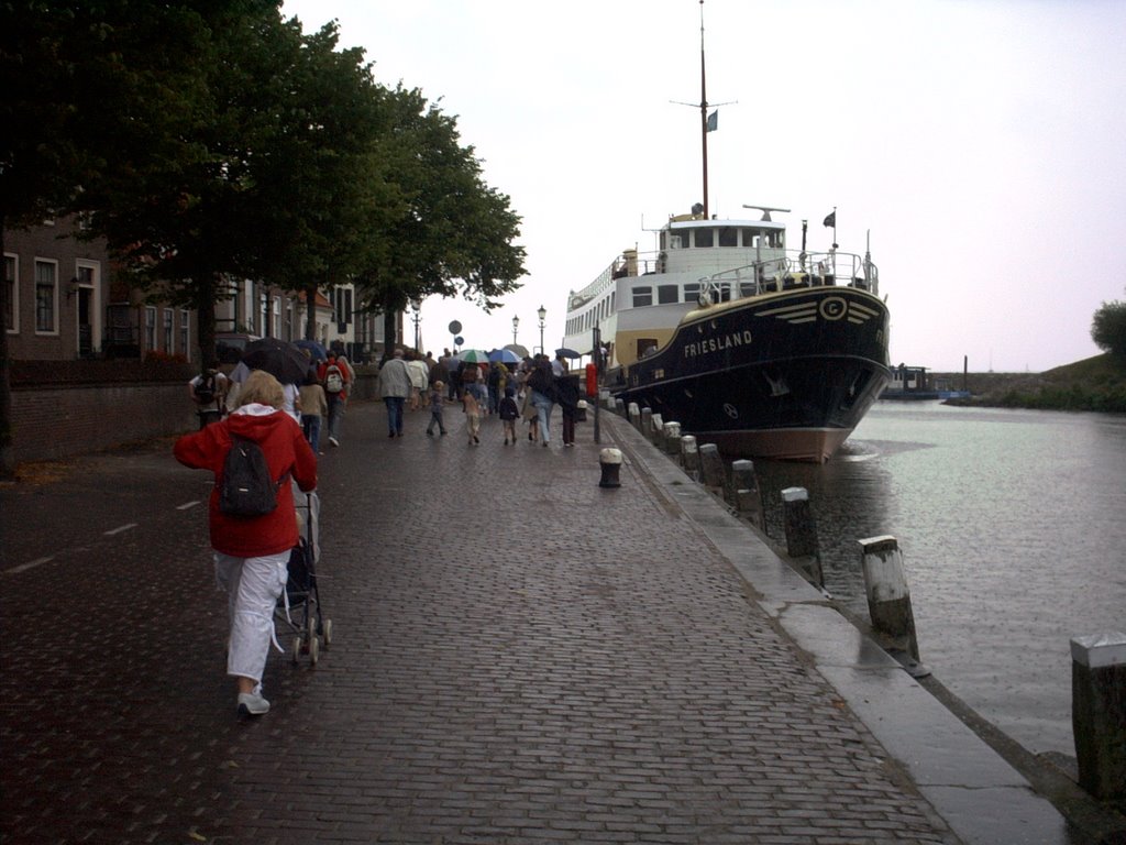 Medemblik Oosterhaven by Ruud Kee