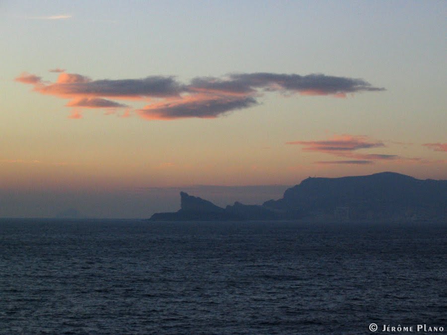 Le bec d'aigle de La Ciotat - jeromeplano.ca by Jerome Plano