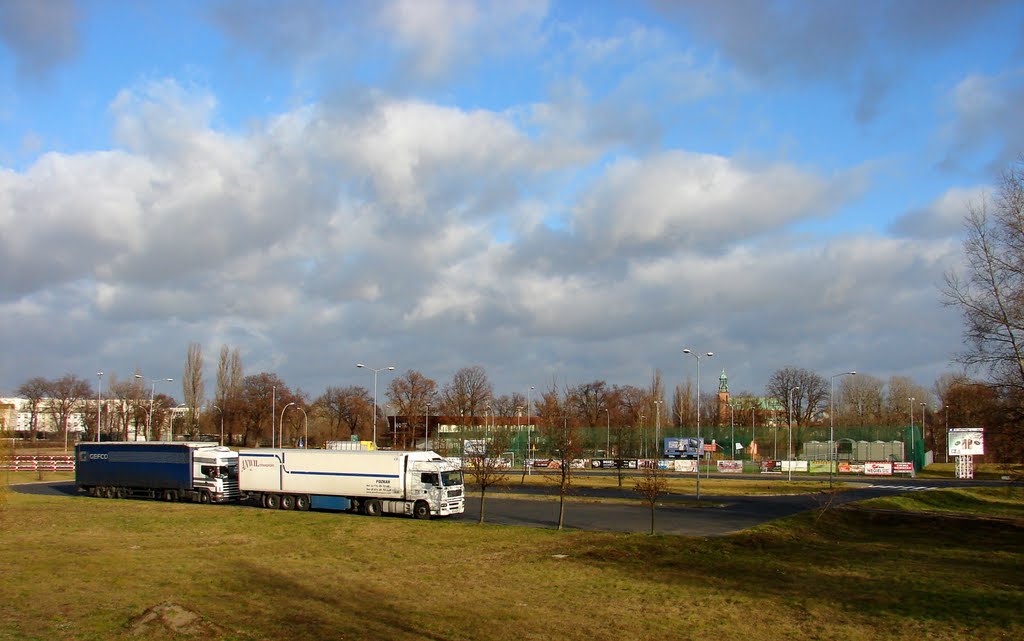 Gniezno - widok z wiaduktu na ul. Kostrzewskiego. by Foto.Kaz.