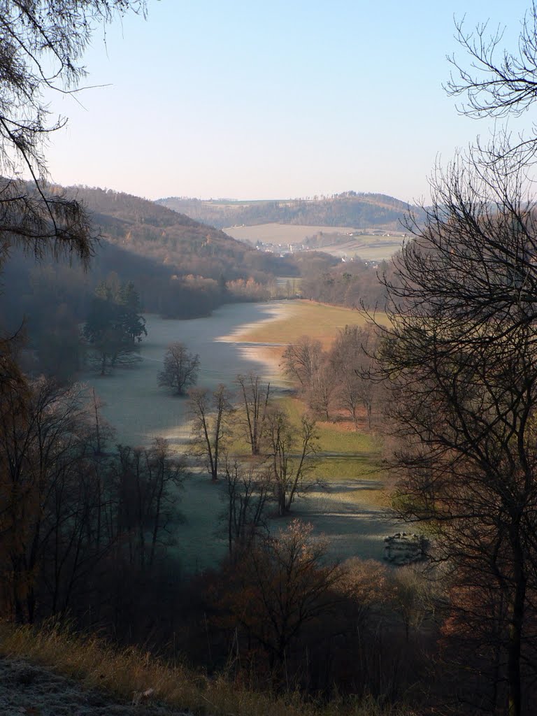 Castle Hradec nad Moravicí - boundary between cold and warm air. by tondalouda