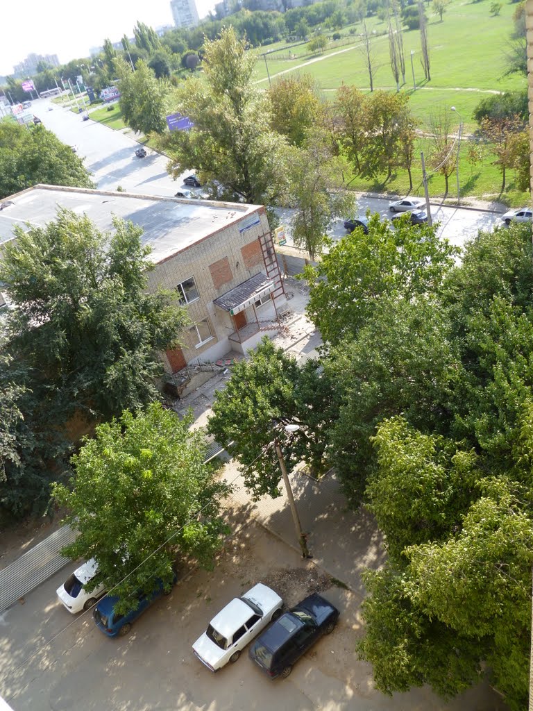 The yard of my hostel 4B on Sorge 28 by Vardan Elbakyan