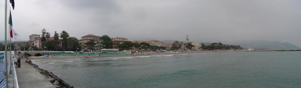 Diano Marina Strand by gerbrecht