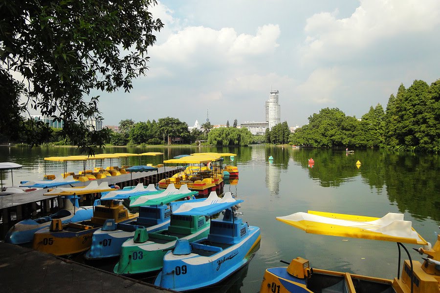 流花湖公园(Liuhua Lake Park) by NexRIP