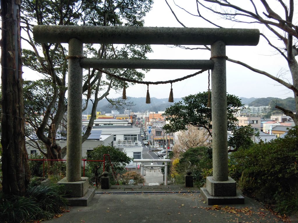 遠見岬神社 Tomisakijinja (2011.11.30) by nikij