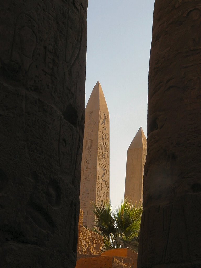 Karnak-Tempel by Walter Gmeinwieser