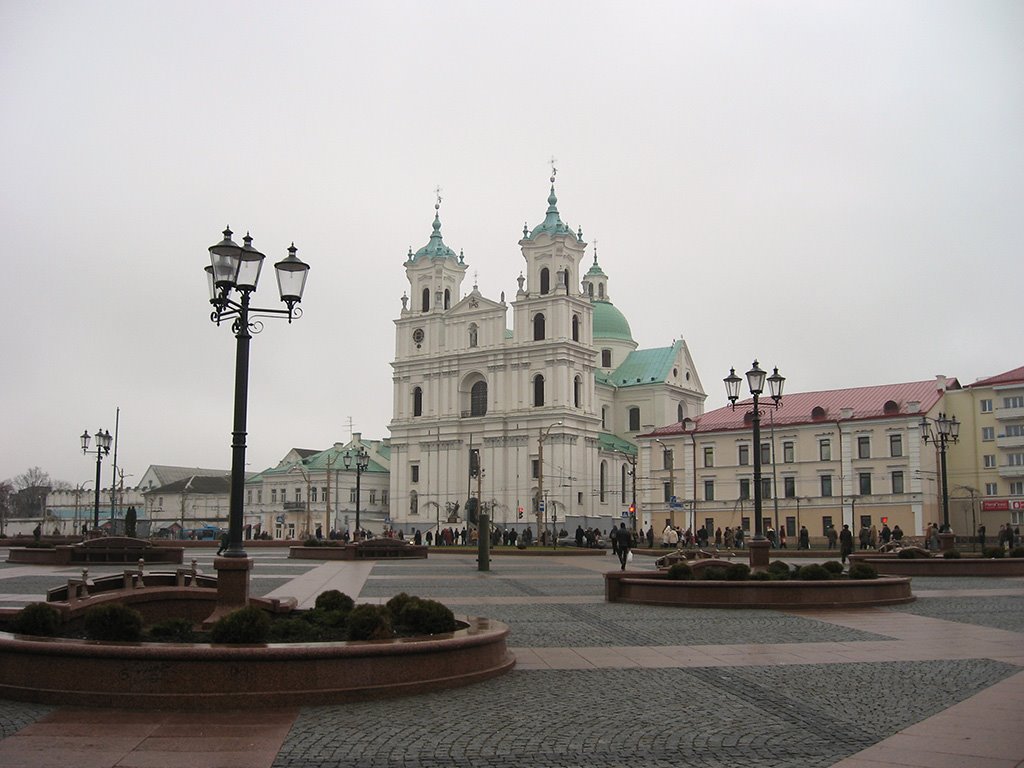 Soviet Square by Aliaksandr Palanetsk…