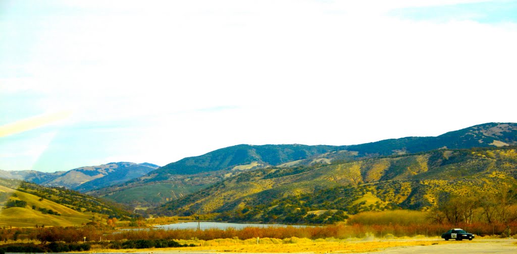 Castaic Lake off of the 5 Freeway North by MICHAEL  JIROCH  &  www.michaeljiroch.com