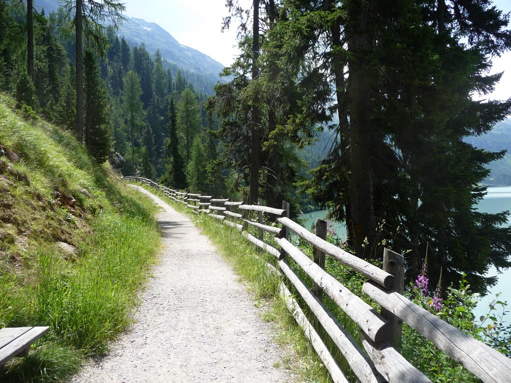 Wanderweg am Lago di Gioveretto by bienenritter