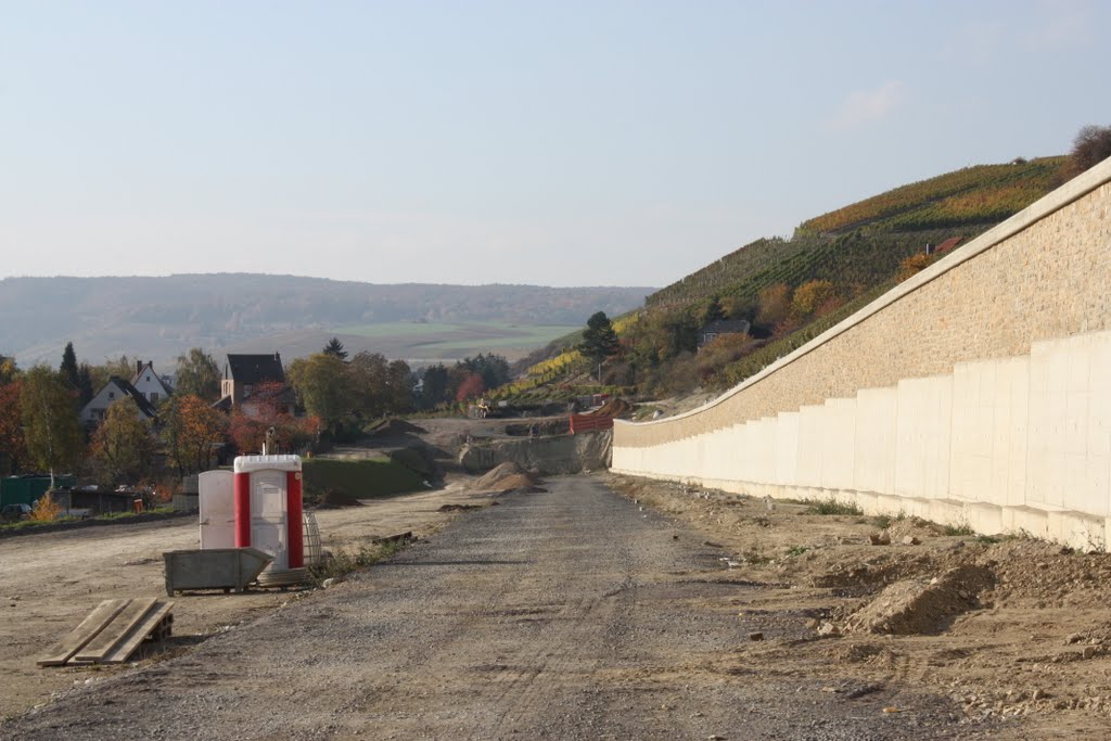 Autobahnbaustelle A573 Okt 2011 Höhe Aldi Bild1 by Michael W.