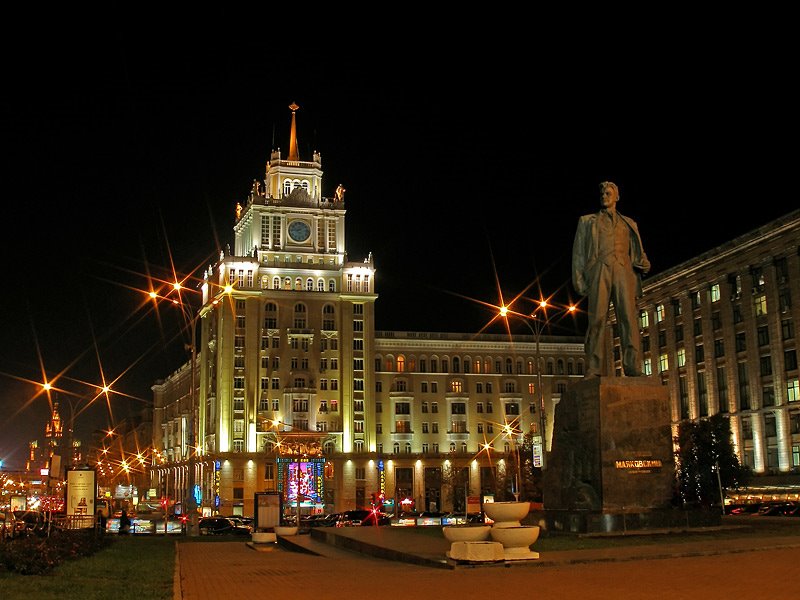 Tverskoy District, Moscow, Russia by Alexander Samburov […