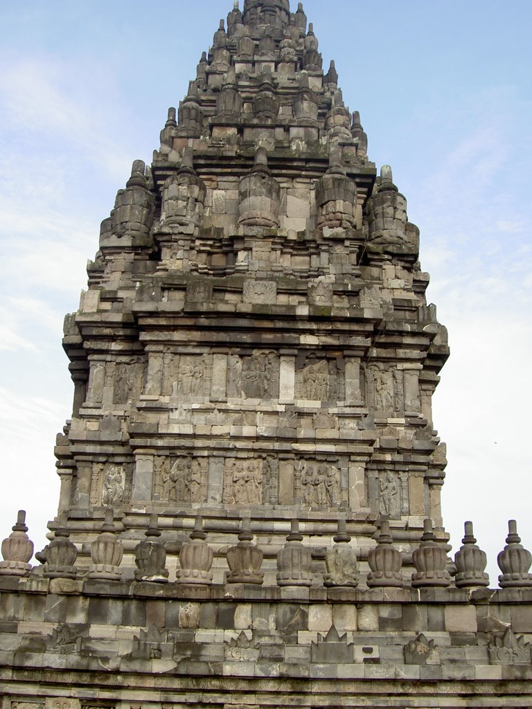 Prambanan. by benvanloozenoord