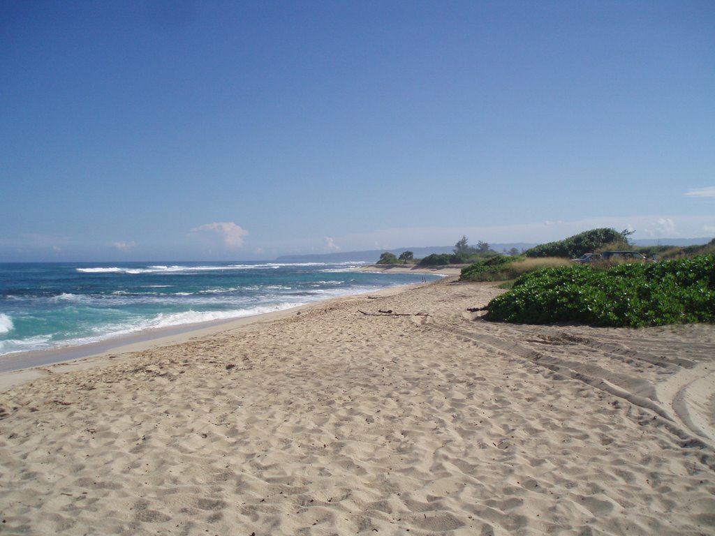 Mokuleia Beach by BonkersJeff