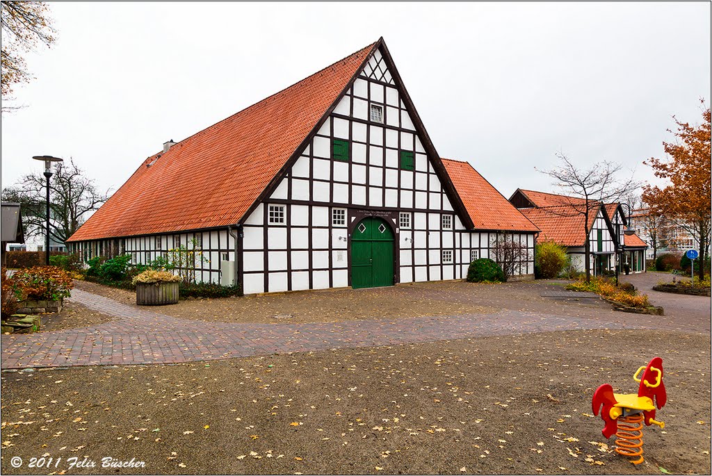 Der Schultenhof in Mettingen by Felix Büscher