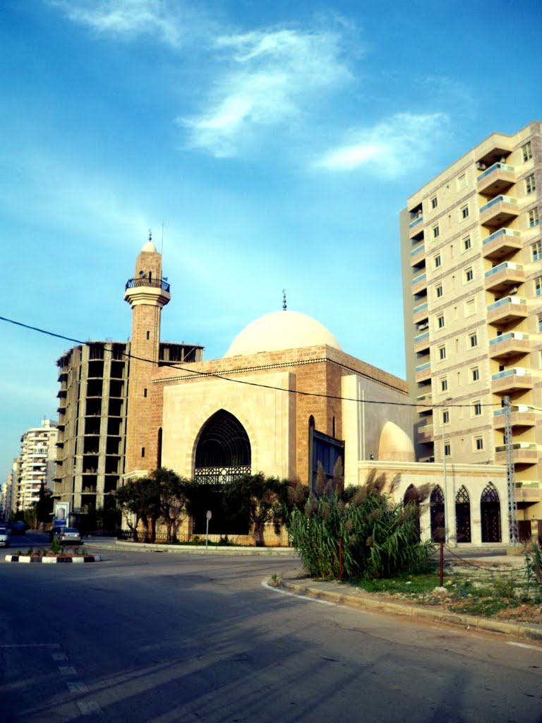 جامع بالضم والفرز طرابلس by helen sabbagh