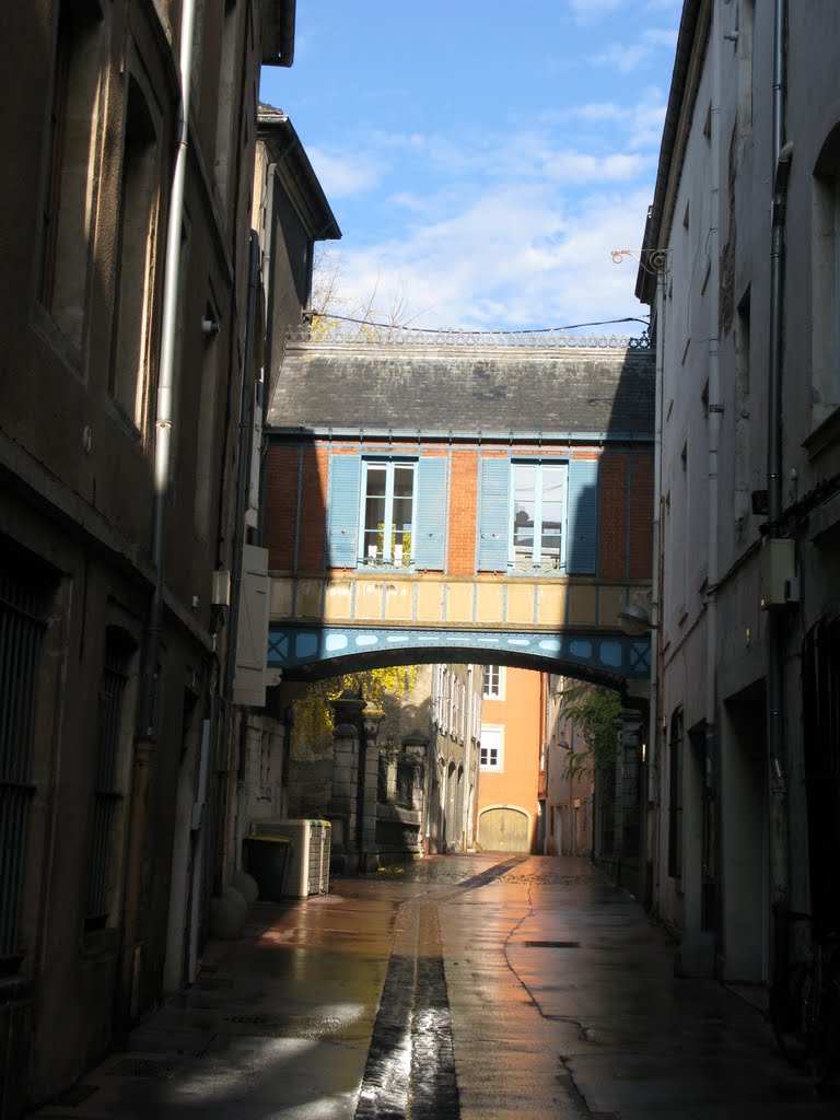 Rue de l'Oratoire à Chalon sur Saône(71) le 1er/12/2011 by eric DELVA