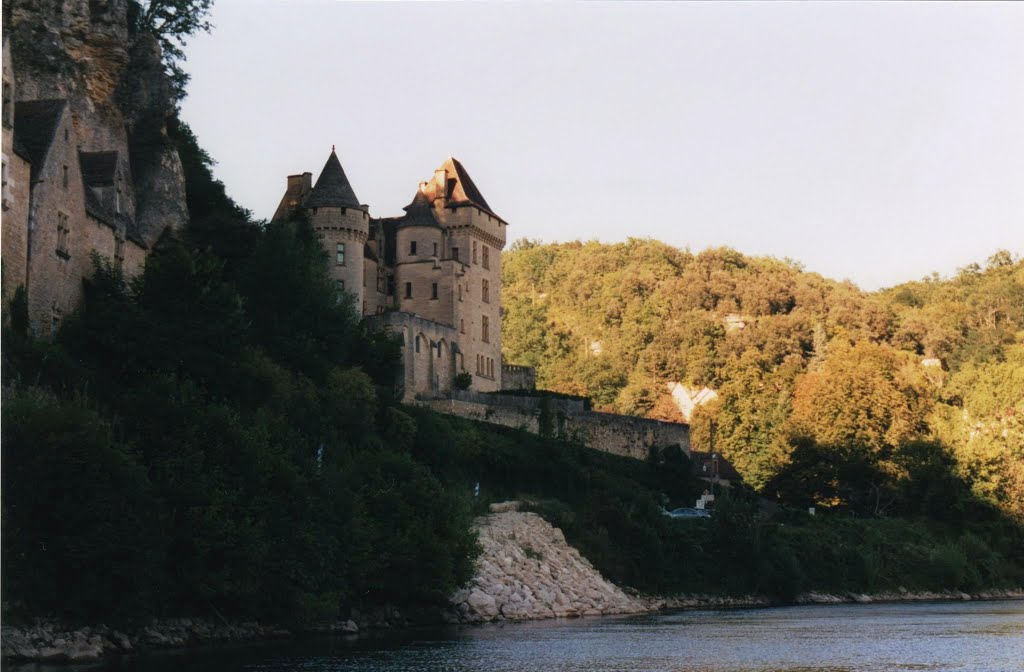 La Roque Gageac - Chateau de la Malartrie by gian franco bregoli