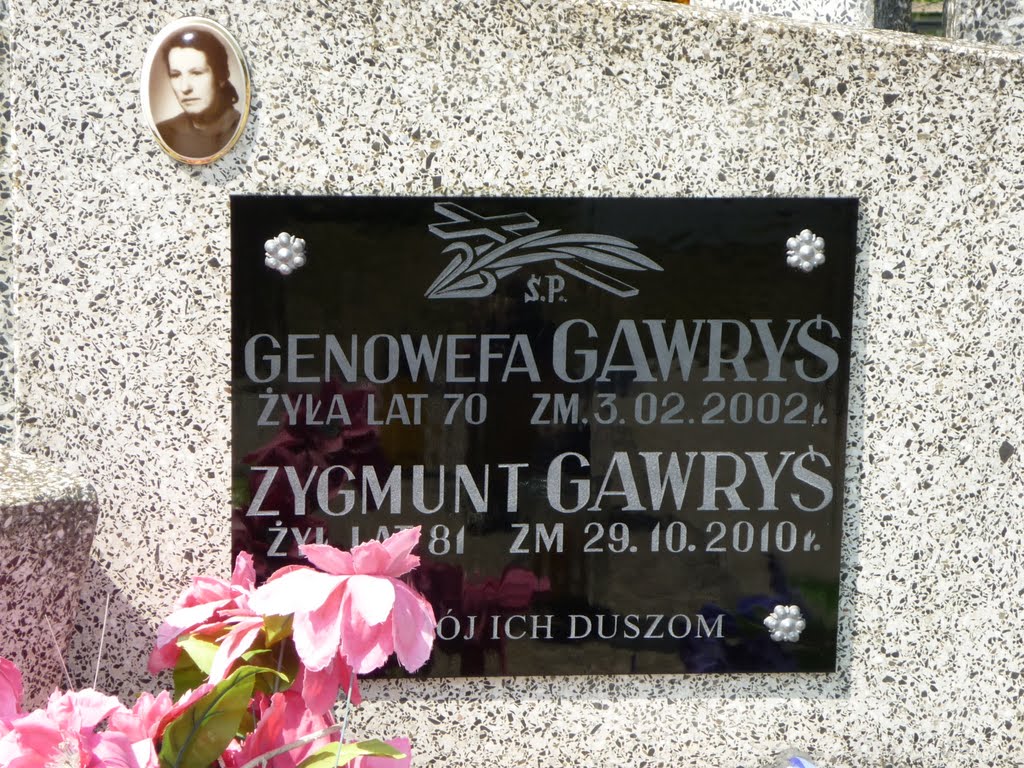 Cmentarz w Górkach, Garwolin, woj. mazowieckie, Polska by Pietia cQuza