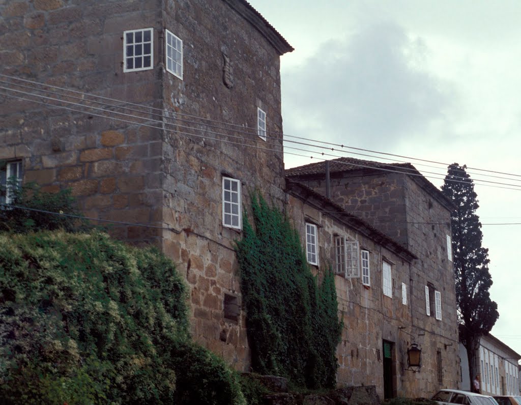 Pazo de Sobrán by fonteiriñas