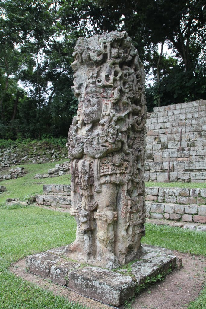 Copán, Honduras by Tomasz Bukowski