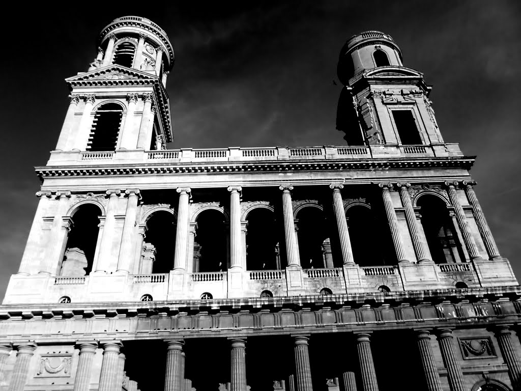 Saint Sulpice 10 by Roberto Carrieri