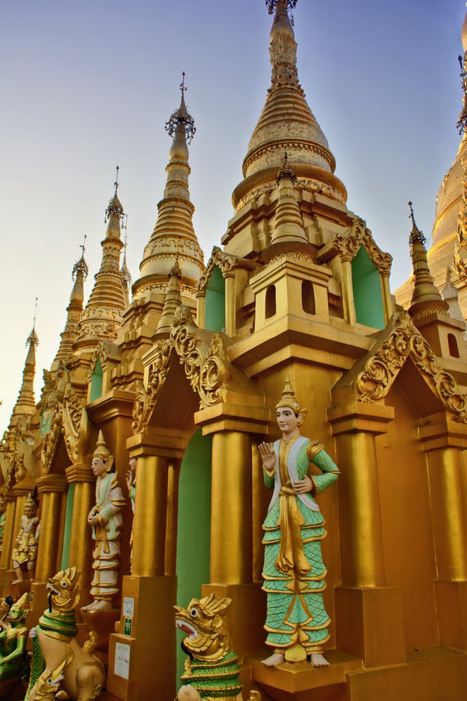 LA PAGODE SCHWEDAGON by Marie-Claire “POESIE…