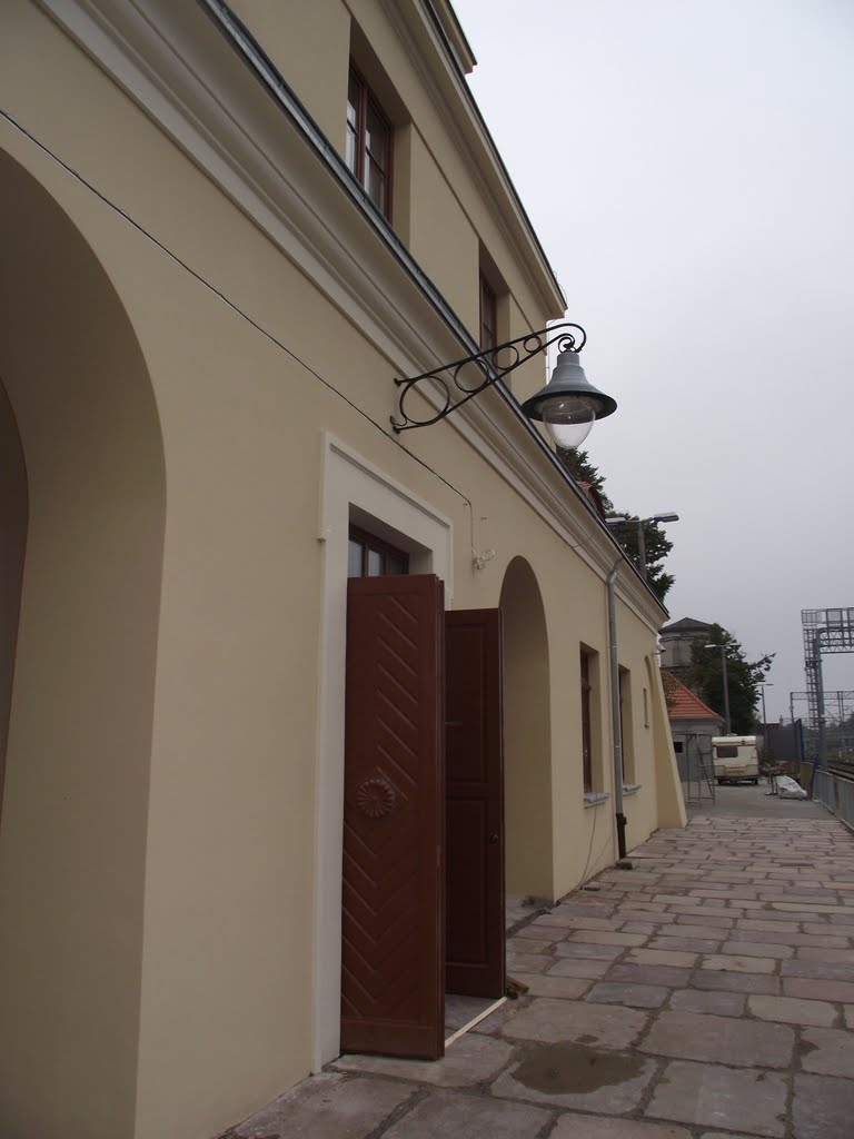 28.09.2011r. Dworzec PKP Modlin - remont (Building of the train station, during the repair ) by Marcinsky