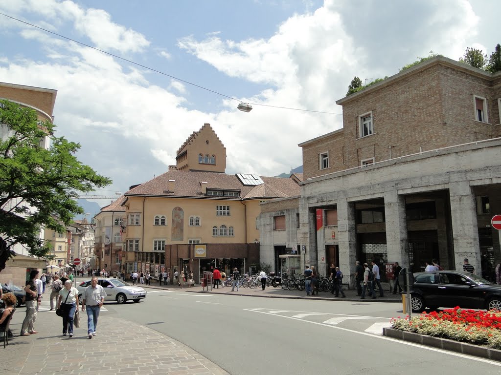 Centro - Piani - Rencio, 39100 Bolzano BZ, Italy by Foto Fitti