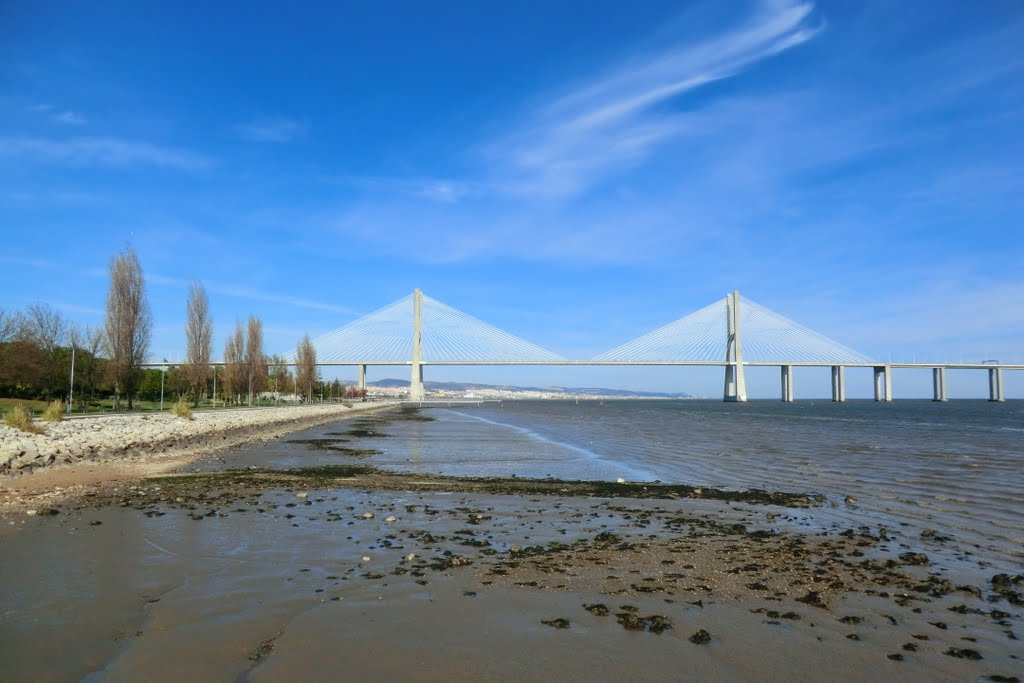 Parque das Nações, Lisboa, Portugal by Fernando malapeiro