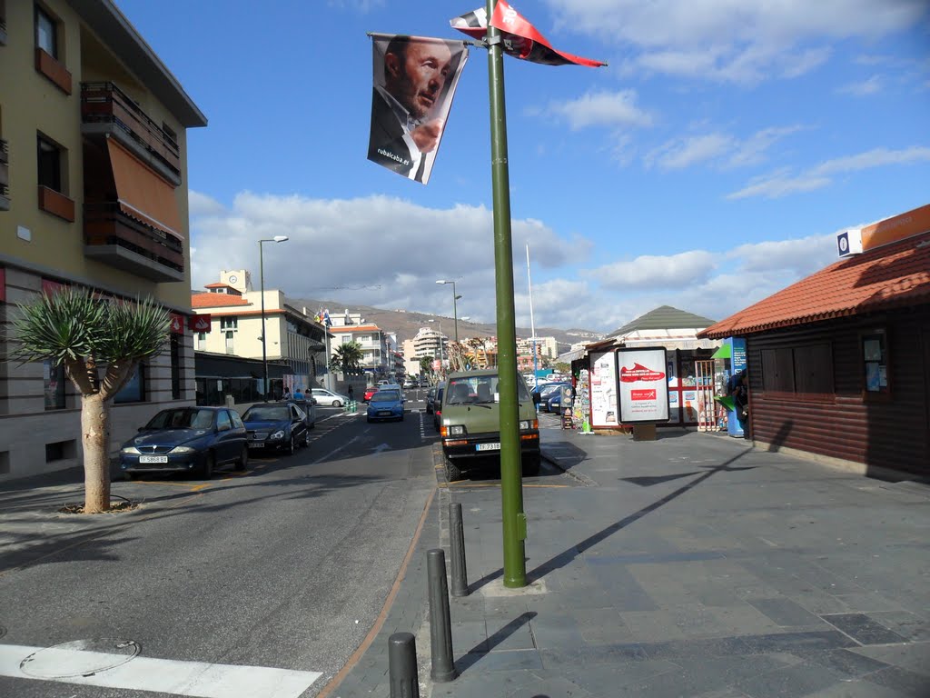 Candelaria ( Av De La Constitucion ) by Aghill