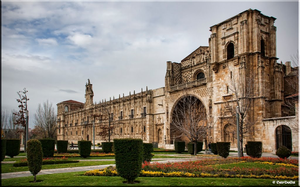 Convento de San Marcos -León_ by Carlos López (CarDeG…