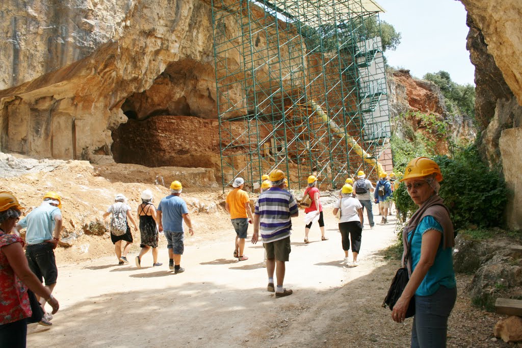 Atapuerca(Yacimientos) by Jesús Calvo Domíngue…