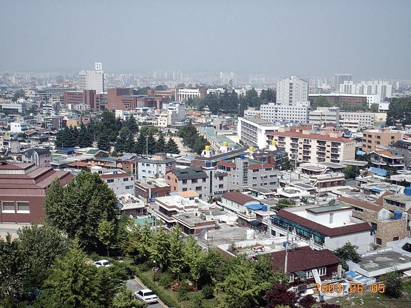 View of Jayong Dong from Woosong University by Phill Hadikin