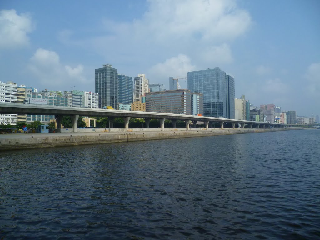 Kwun tong water front by sunpan