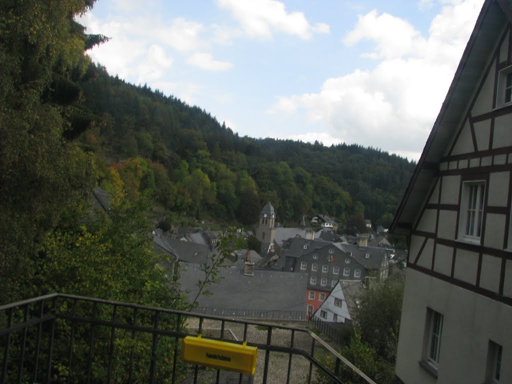 Monschau by Jale Mahmoudi Nobar