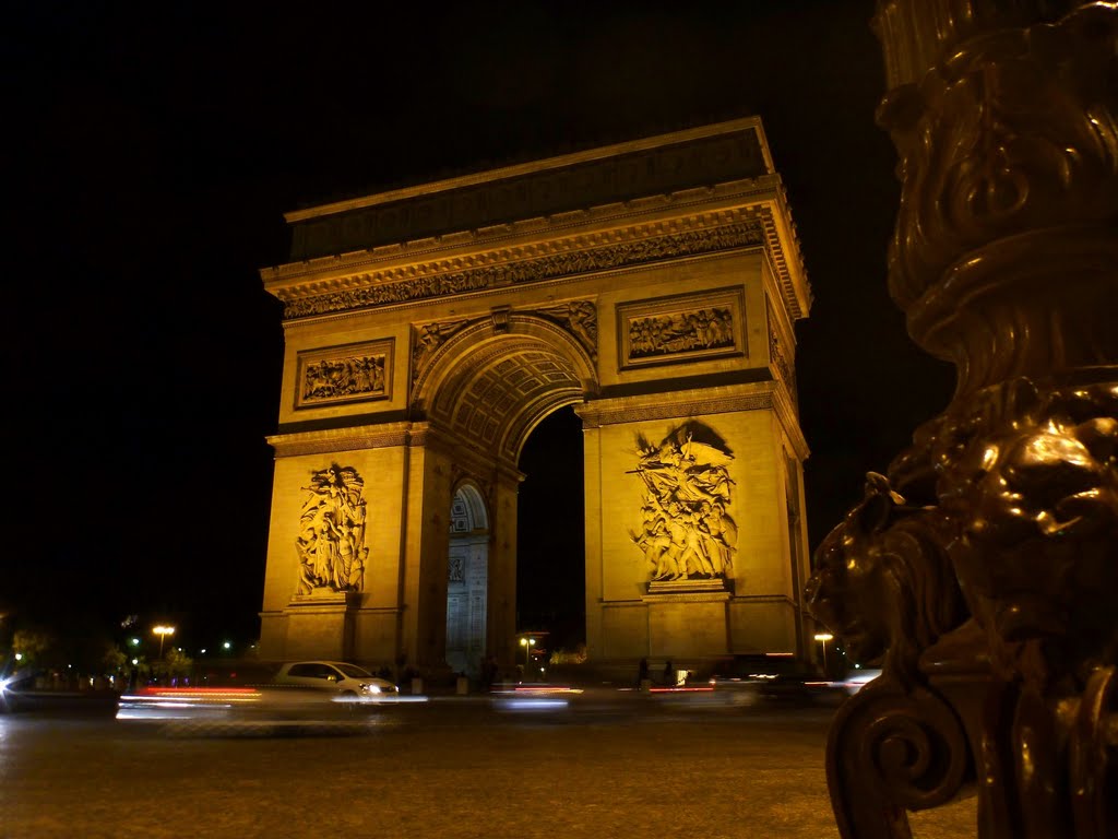 Arc de Triomphe by xuan-anh nguyen