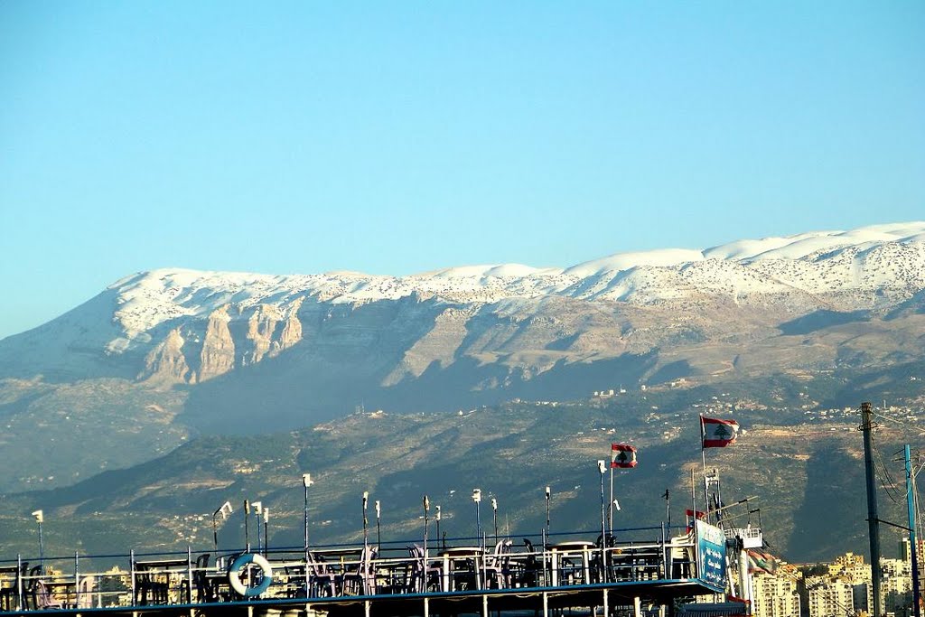 جبال لبنان من الميناء by ‫غسان العلي‬‎