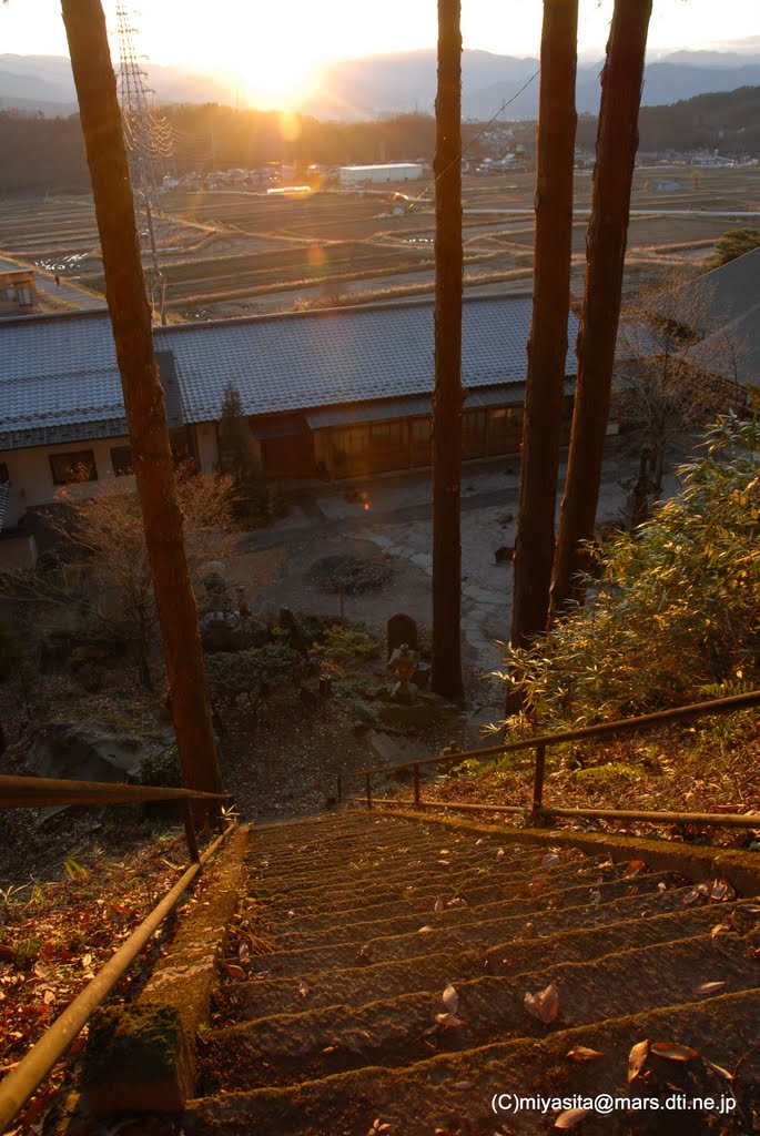 上田市　瀧水寺　観音堂より by Hirokazu Miyashita