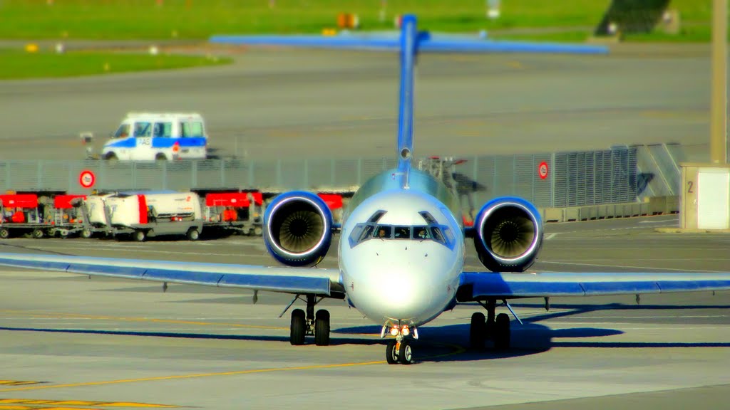 Zrh 28.8.2011 tiltshift by bruno lauper