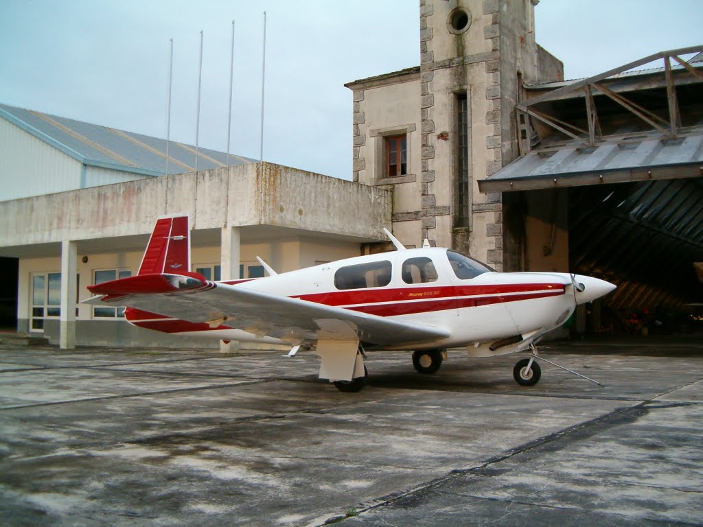 Mooney 205 SE EC-GGT by Fernando López-Azcárate Fernández