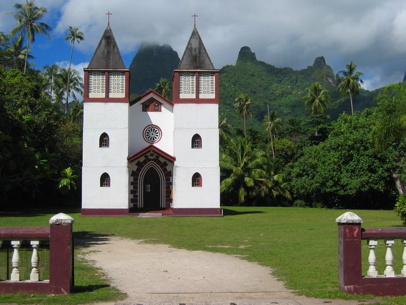 Haapiti Catolic church by wrolf