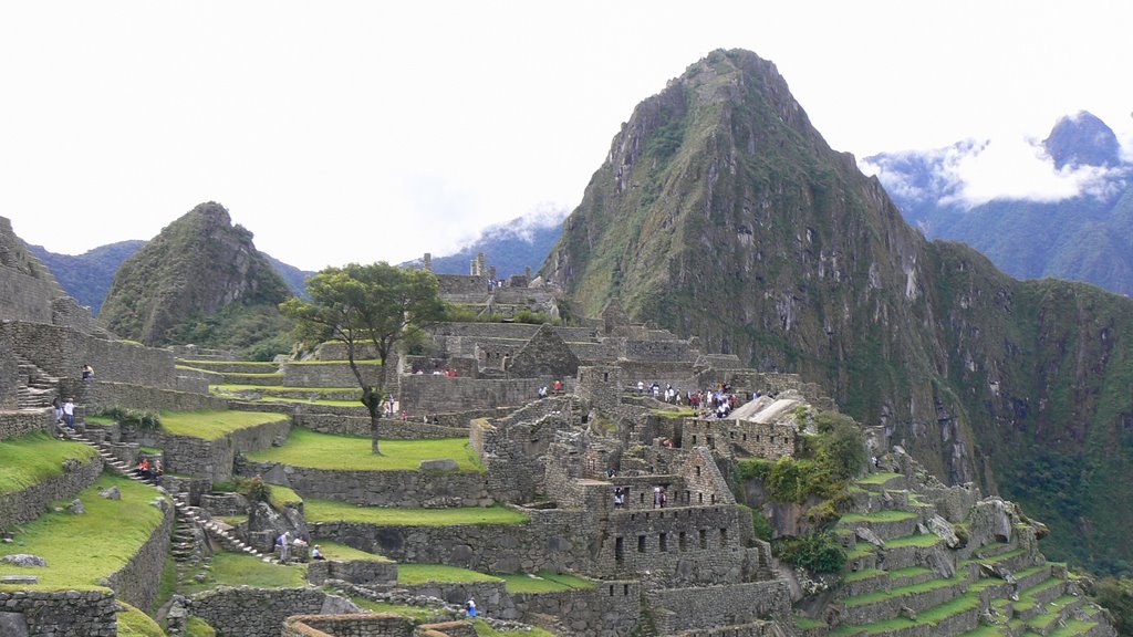 Machu Picchu, Peru by Nicola e Pina Peru