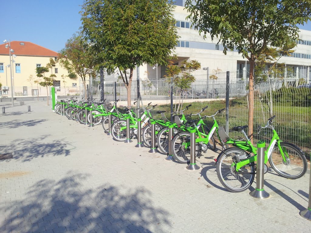 Public rentable bicycles @Tel Aviv by Natty2k12