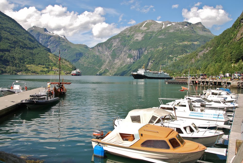 Geiranger port by seall